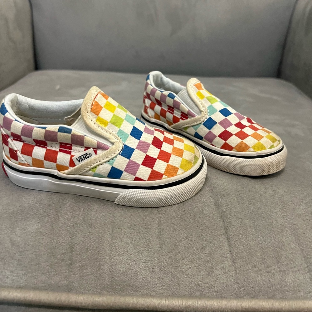 Size 5c checkered vans